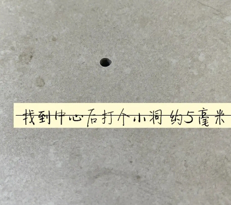 丰南瓷砖空鼓维修公司专业解答在瓷砖铺贴过程中，如果砂料搅拌不均匀，将会带来以下问题